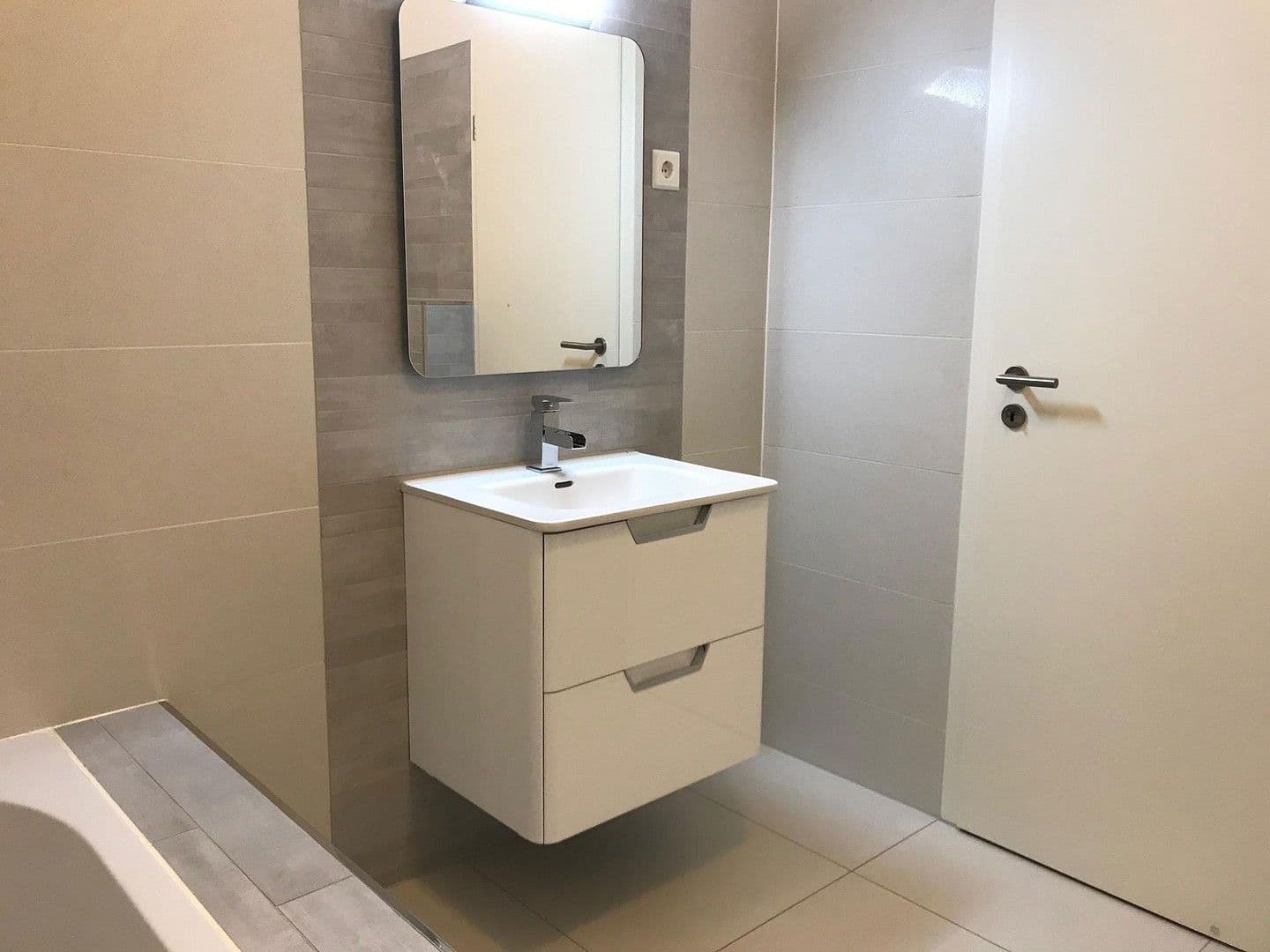 Prodej domu 227 m², pozemek 718 m², Auf dem Rott 22A, Pulheim, Severní Porýní-Vestfálsko Prodej domu 227 m², pozemek 718 m², Auf dem Rott 22A, Pulheim, Severní Porýní-Vestfálsko