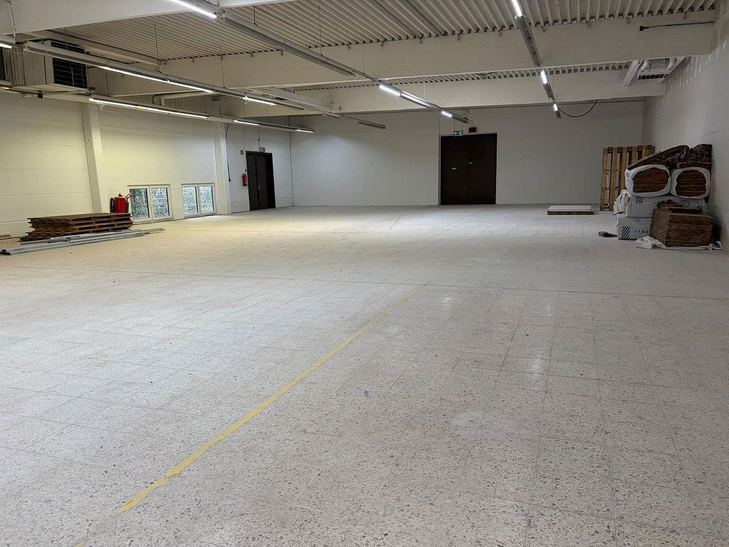 Pronájem nebytového prostoru 450 m², Meißener Dorfstraße 35, Minden, Severní Porýní-Vestfálsko Pronájem nebytového prostoru 450 m², Meißener Dorfstraße 35, Minden, Severní Porýní-Vestfálsko