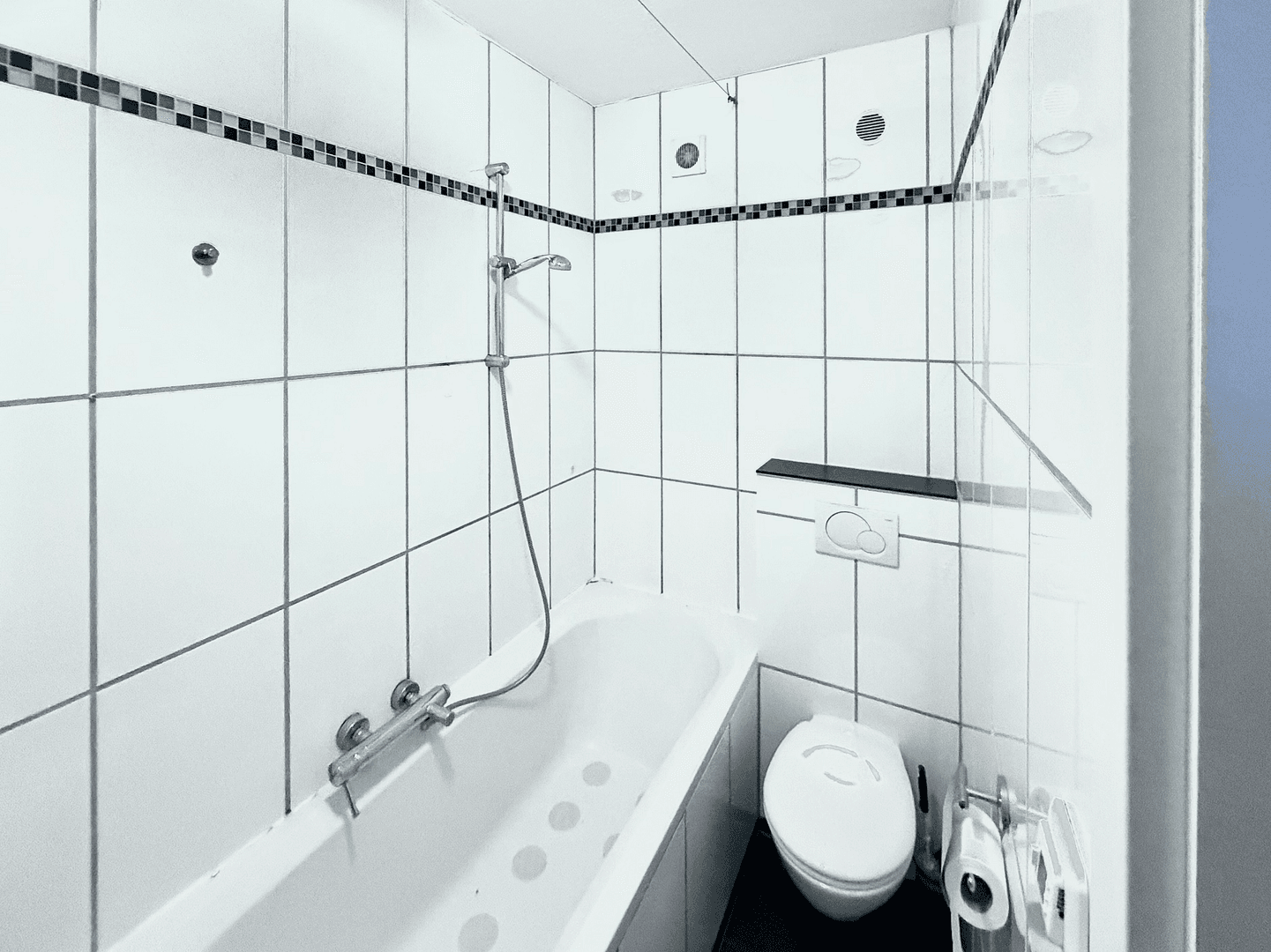 Prodej bytu 2+1 58 m², Düsseldorf, Severní Porýní-Vestfálsko Prodej bytu 2+1 58 m², Düsseldorf, Severní Porýní-Vestfálsko