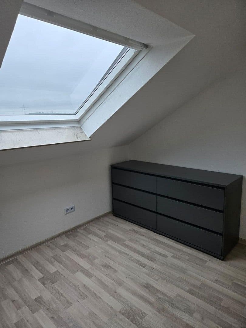 Pronájem bytu 2+1 40 m², Waiblingen, Bádensko-Württembersko Pronájem bytu 2+1 40 m², Waiblingen, Bádensko-Württembersko