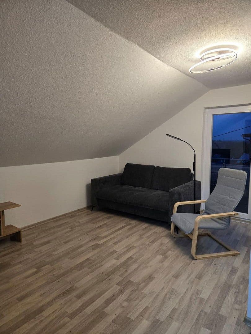 Pronájem bytu 2+1 40 m², Waiblingen, Bádensko-Württembersko Pronájem bytu 2+1 40 m², Waiblingen, Bádensko-Württembersko