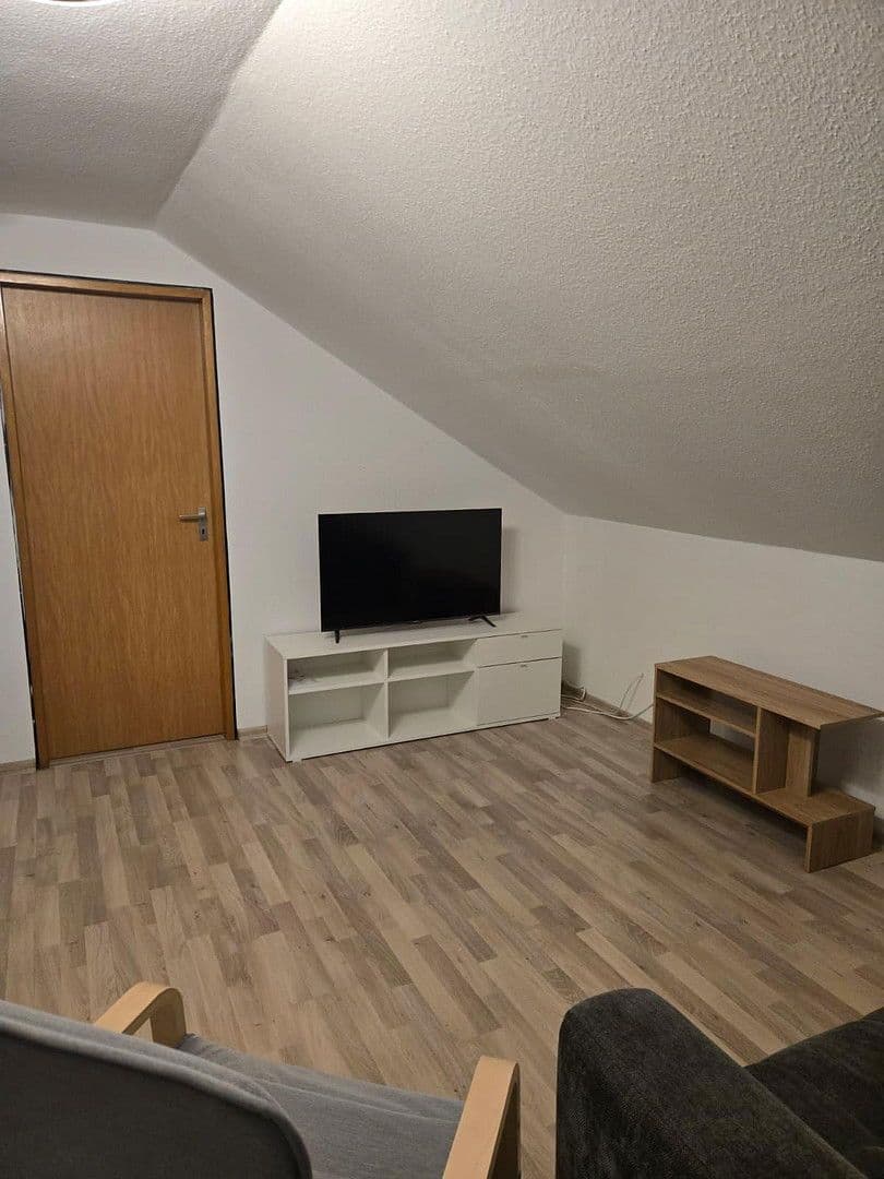 Pronájem bytu 2+1 40 m², Waiblingen, Bádensko-Württembersko Pronájem bytu 2+1 40 m², Waiblingen, Bádensko-Württembersko