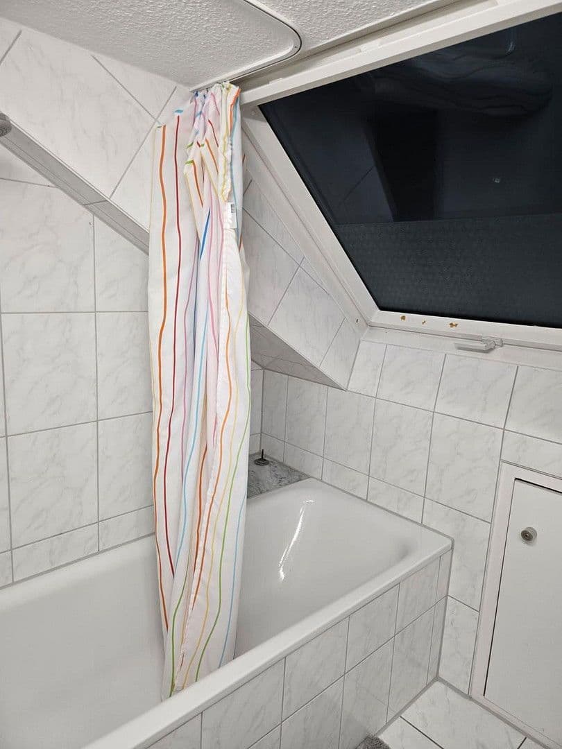 Pronájem bytu 2+1 40 m², Waiblingen, Bádensko-Württembersko Pronájem bytu 2+1 40 m², Waiblingen, Bádensko-Württembersko