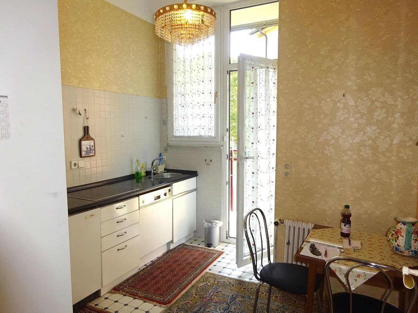 Prodej bytu 3+1 101 m², Hölderlinplatz, Stuttgart, Bádensko-Württembersko Prodej bytu 3+1 101 m², Hölderlinplatz, Stuttgart, Bádensko-Württembersko