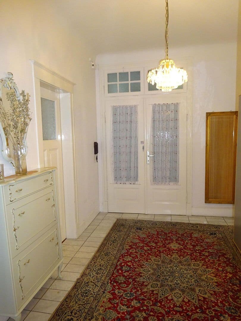 Prodej bytu 3+1 101 m², Hölderlinplatz, Stuttgart, Bádensko-Württembersko Prodej bytu 3+1 101 m², Hölderlinplatz, Stuttgart, Bádensko-Württembersko