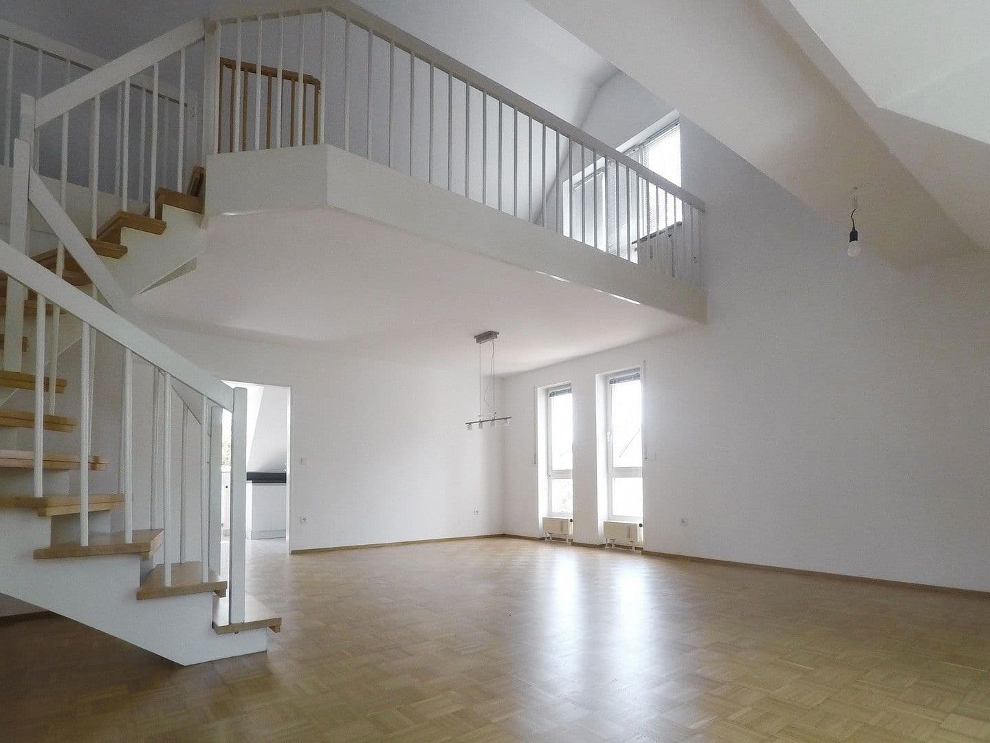 Prodej bytu 4+kk 136 m², Arankaweg 99, Dachau, Bavorsko Prodej bytu 4+kk 136 m², Arankaweg 99, Dachau, Bavorsko
