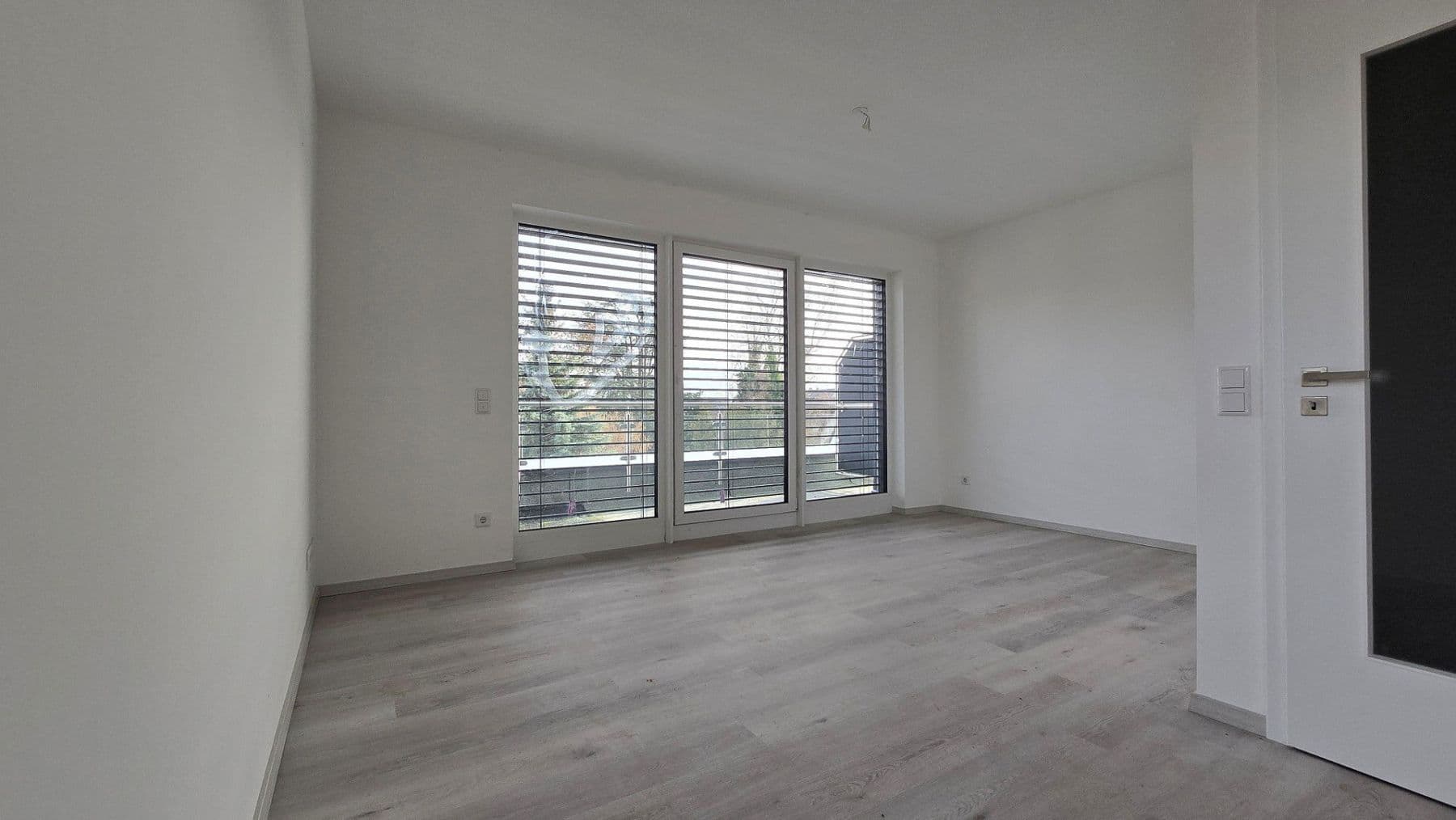 Pronájem domu 152 m², pozemek 100 m², Bornheim, Severní Porýní-Vestfálsko Pronájem domu 152 m², pozemek 100 m², Bornheim, Severní Porýní-Vestfálsko