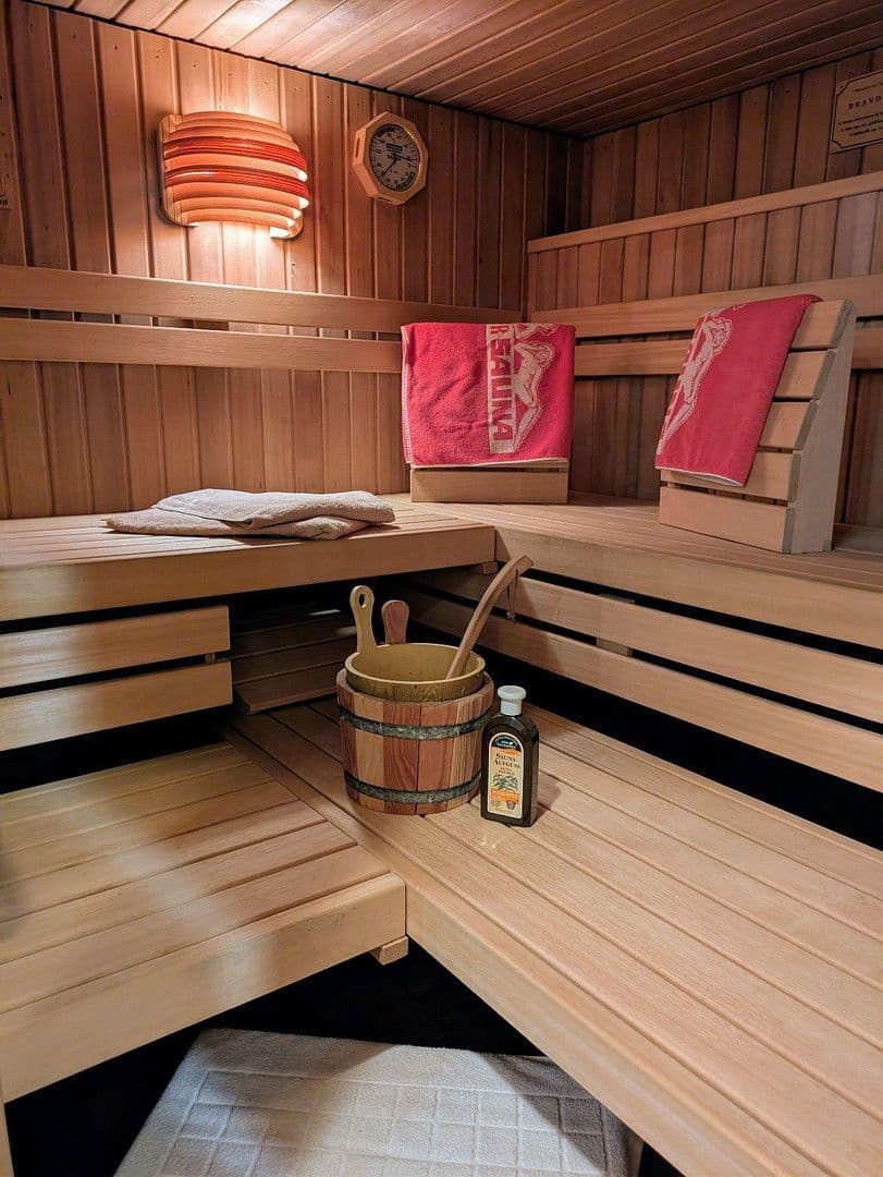 Prodej domu 170 m², pozemek 483 m², Villingen-Schwenningen, Bádensko-Württembersko Prodej domu 170 m², pozemek 483 m², Villingen-Schwenningen, Bádensko-Württembersko