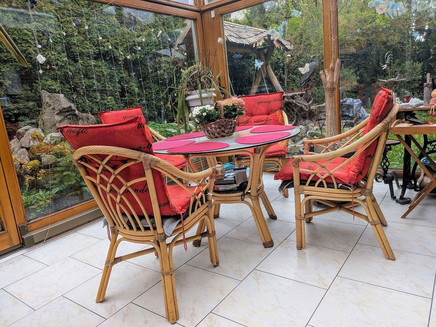 Prodej domu 170 m², pozemek 483 m², Villingen-Schwenningen, Bádensko-Württembersko Prodej domu 170 m², pozemek 483 m², Villingen-Schwenningen, Bádensko-Württembersko