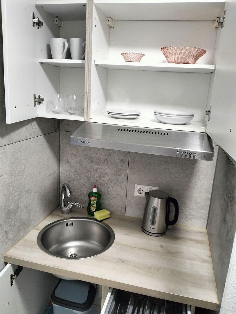 Pronájem bytu 1+1 28 m², Hauptstraße 12/1, Esslingen am Neckar, Bádensko-Württembersko Pronájem bytu 1+1 28 m², Hauptstraße 12/1, Esslingen am Neckar, Bádensko-Württembersko