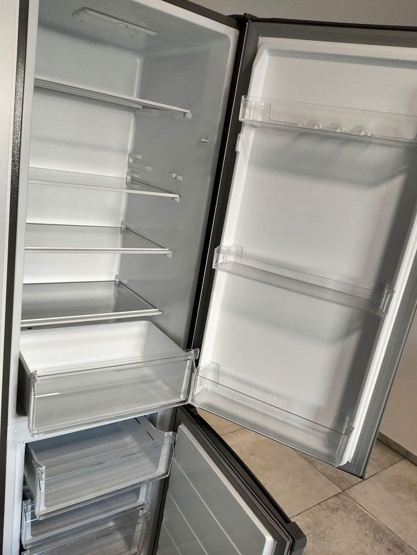 Pronájem bytu 1+1 28 m², Hauptstraße 12/1, Esslingen am Neckar, Bádensko-Württembersko Pronájem bytu 1+1 28 m², Hauptstraße 12/1, Esslingen am Neckar, Bádensko-Württembersko