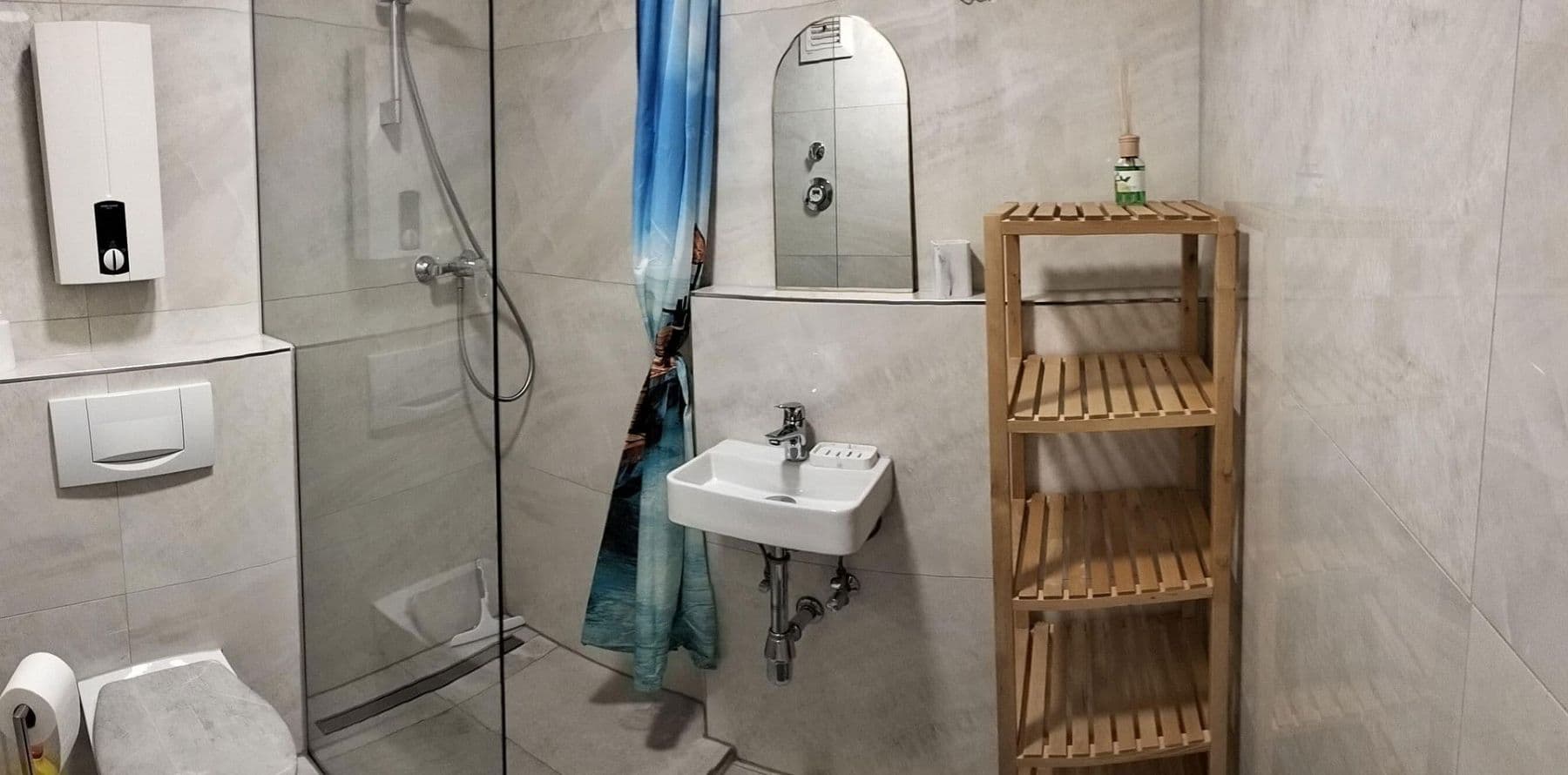 Pronájem bytu 1+1 28 m², Hauptstraße 12/1, Esslingen am Neckar, Bádensko-Württembersko Pronájem bytu 1+1 28 m², Hauptstraße 12/1, Esslingen am Neckar, Bádensko-Württembersko