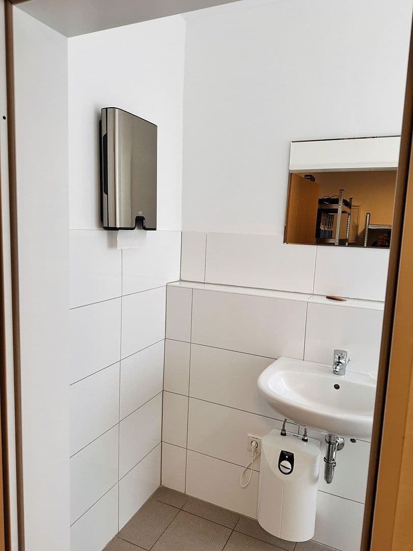 Pronájem kanceláře 82 m², Frankfurter Str. 46, Hagen, Severní Porýní-Vestfálsko Pronájem kanceláře 82 m², Frankfurter Str. 46, Hagen, Severní Porýní-Vestfálsko