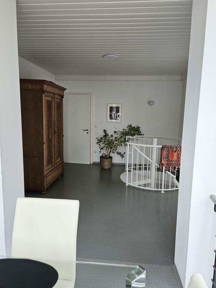 Prodej domu 231 m², pozemek 1.007 m², Nibelungenstr. 21, Schwarzenbruck, Bavorsko Prodej domu 231 m², pozemek 1.007 m², Nibelungenstr. 21, Schwarzenbruck, Bavorsko