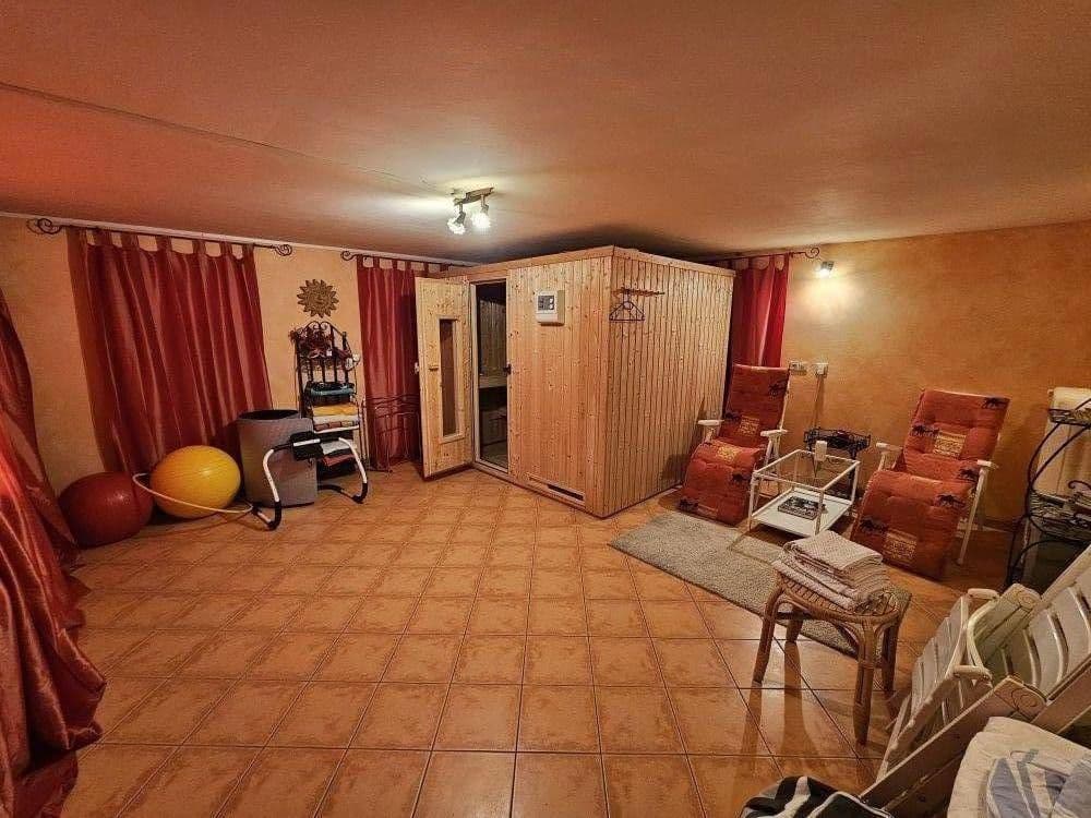 Prodej domu 231 m², pozemek 1.007 m², Nibelungenstr. 21, Schwarzenbruck, Bavorsko Prodej domu 231 m², pozemek 1.007 m², Nibelungenstr. 21, Schwarzenbruck, Bavorsko