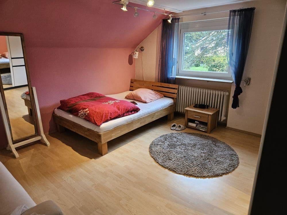Prodej domu 231 m², pozemek 1.007 m², Nibelungenstr. 21, Schwarzenbruck, Bavorsko Prodej domu 231 m², pozemek 1.007 m², Nibelungenstr. 21, Schwarzenbruck, Bavorsko