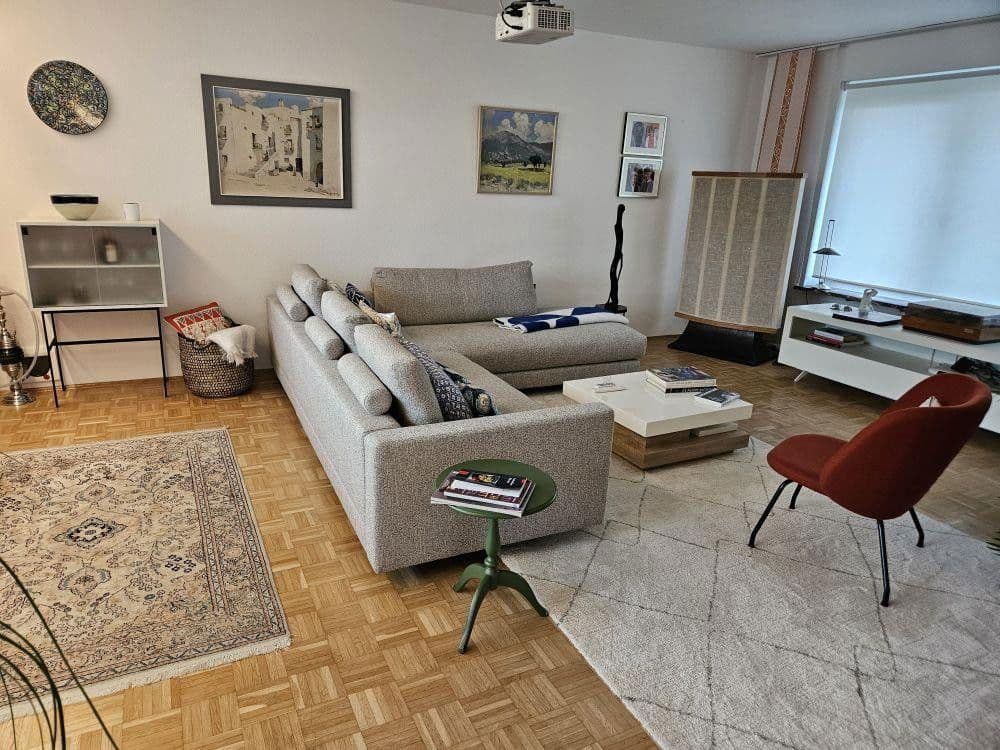 Prodej domu 231 m², pozemek 1.007 m², Nibelungenstr. 21, Schwarzenbruck, Bavorsko Prodej domu 231 m², pozemek 1.007 m², Nibelungenstr. 21, Schwarzenbruck, Bavorsko