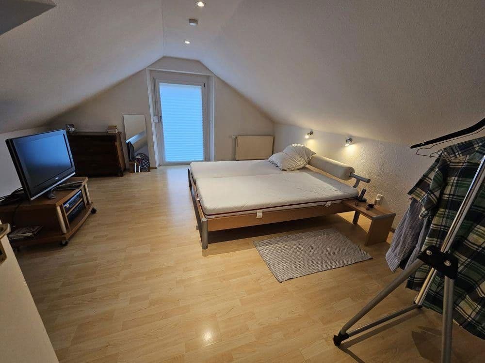 Prodej domu 231 m², pozemek 1.007 m², Nibelungenstr. 21, Schwarzenbruck, Bavorsko Prodej domu 231 m², pozemek 1.007 m², Nibelungenstr. 21, Schwarzenbruck, Bavorsko