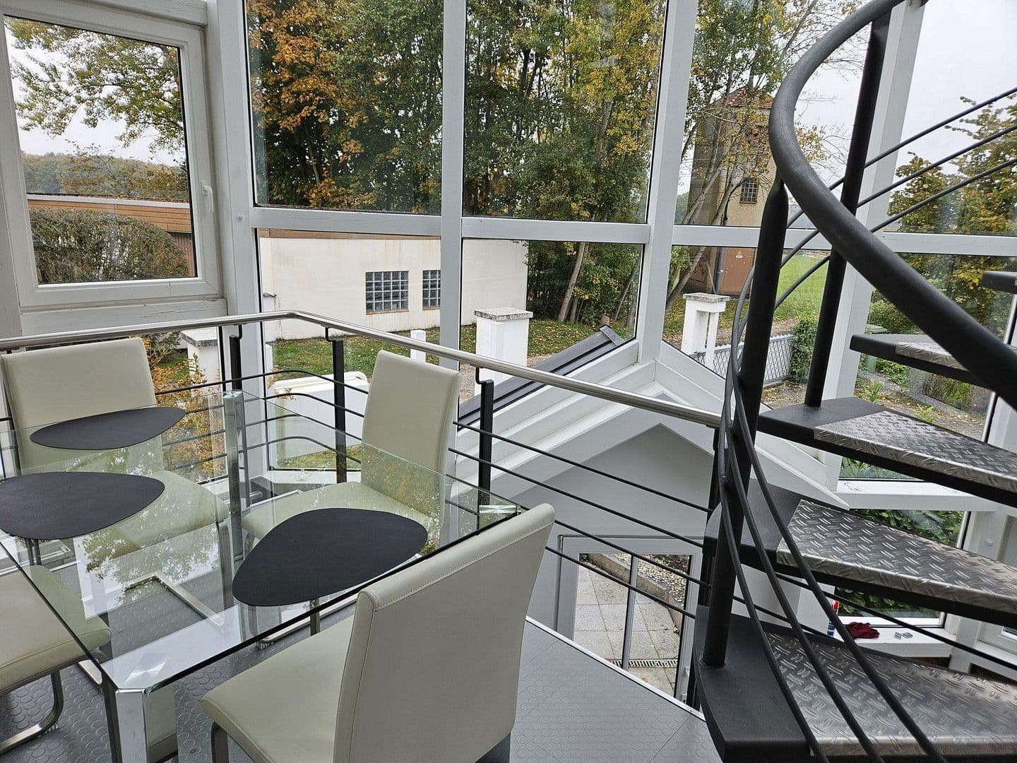 Prodej domu 231 m², pozemek 1.007 m², Nibelungenstr. 21, Schwarzenbruck, Bavorsko Prodej domu 231 m², pozemek 1.007 m², Nibelungenstr. 21, Schwarzenbruck, Bavorsko