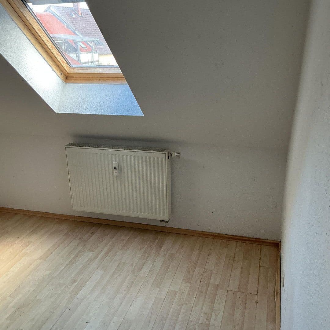 Pronájem domu 60 m², pozemek 510 m², Bärwinkelstrasse 24, Arnstadt, Durynsko Pronájem domu 60 m², pozemek 510 m², Bärwinkelstrasse 24, Arnstadt, Durynsko