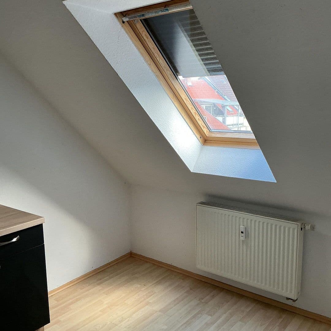 Pronájem domu 60 m², pozemek 510 m², Bärwinkelstrasse 24, Arnstadt, Durynsko Pronájem domu 60 m², pozemek 510 m², Bärwinkelstrasse 24, Arnstadt, Durynsko