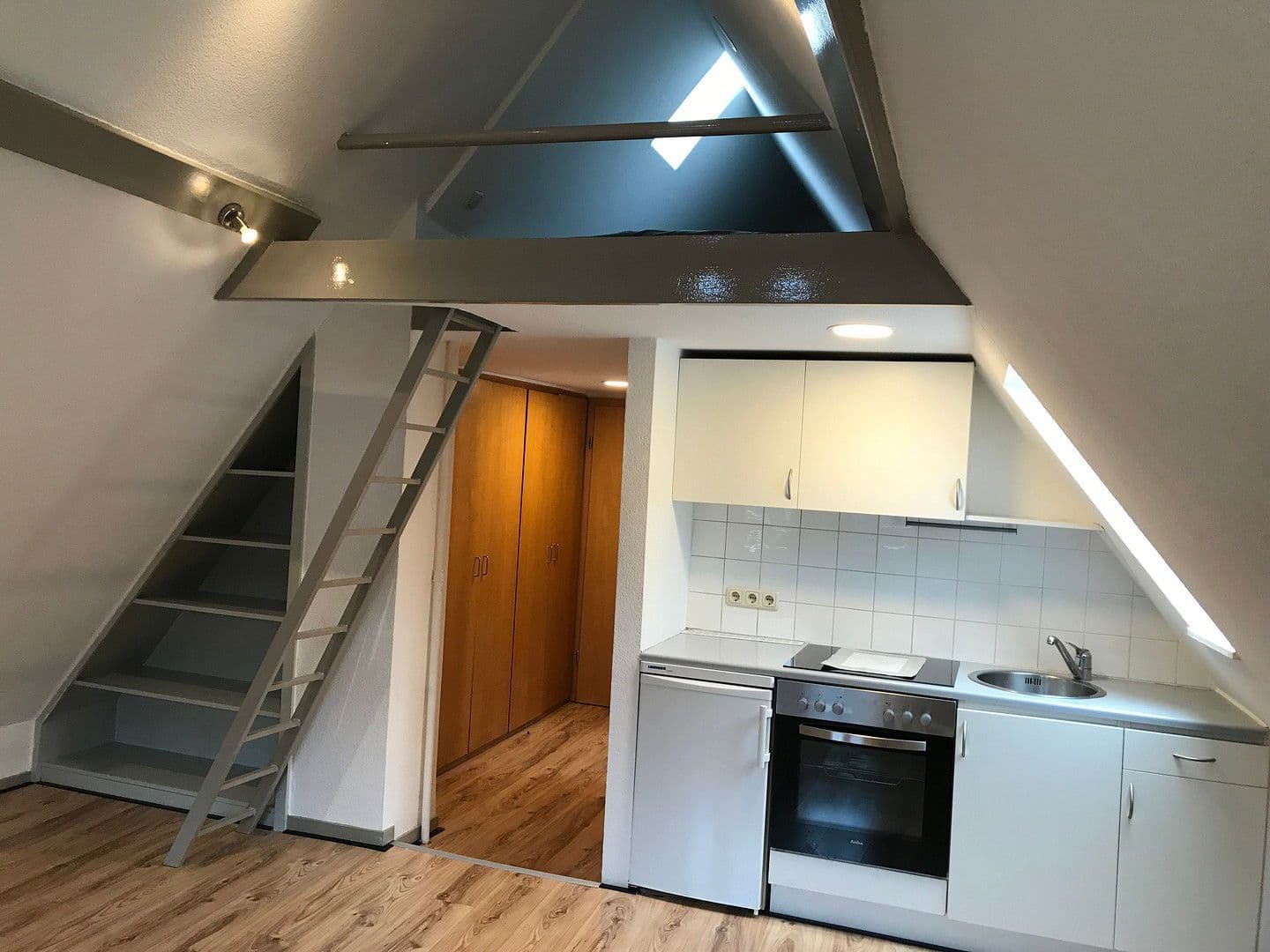 Pronájem bytu 1+1 39 m², Mühlgasse 17, Herborn, Hessen Pronájem bytu 1+1 39 m², Mühlgasse 17, Herborn, Hessen