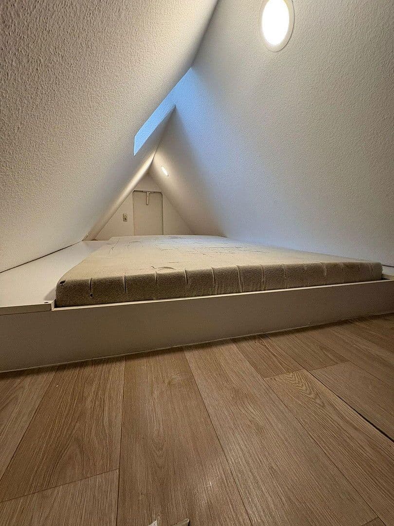 Pronájem bytu 1+1 39 m², Mühlgasse 17, Herborn, Hessen Pronájem bytu 1+1 39 m², Mühlgasse 17, Herborn, Hessen