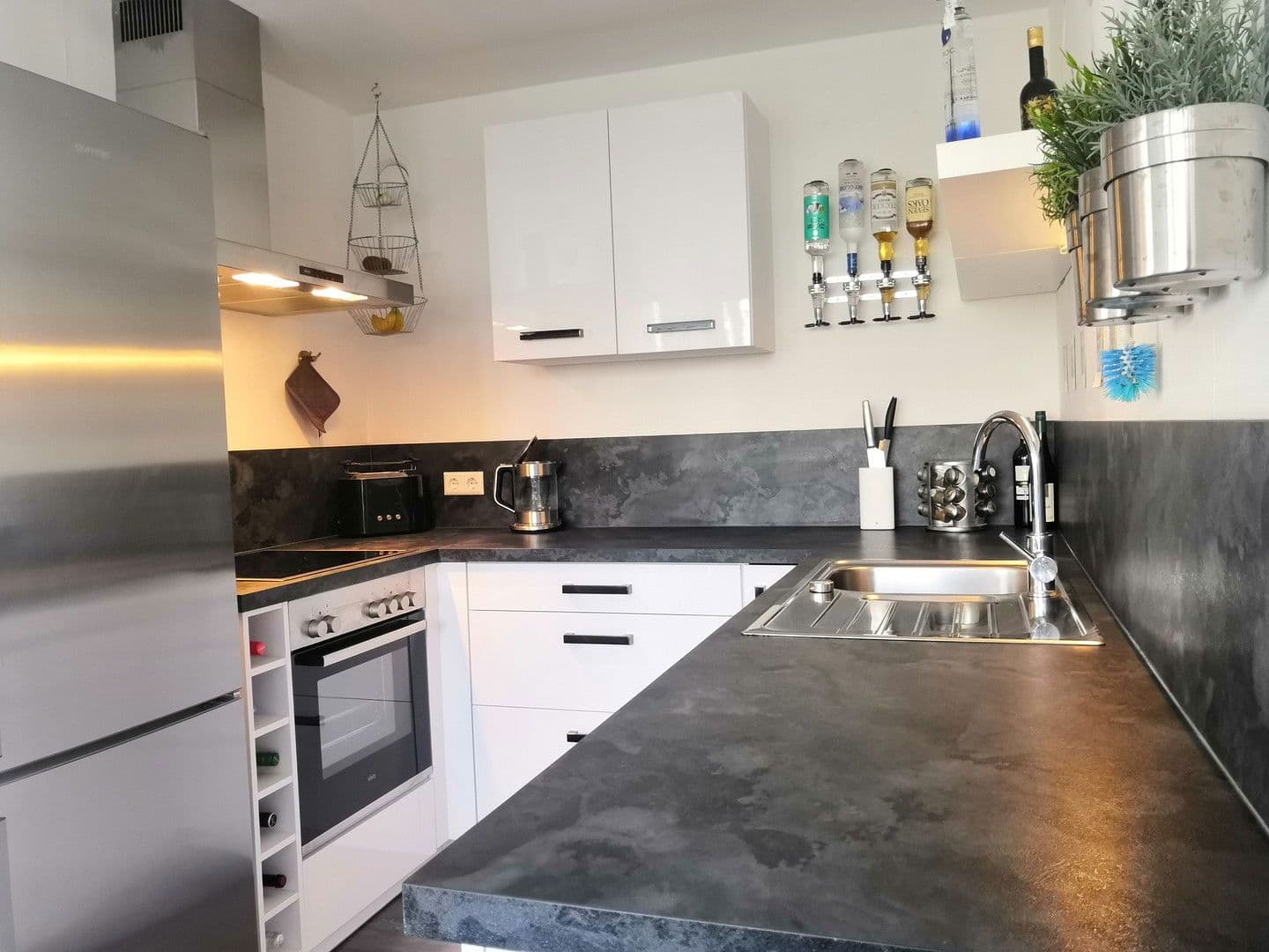 Pronájem bytu 2+kk 68 m², Im Asemwald, 22, Stuttgart - Plieningen, Bádensko-Württembersko Pronájem bytu 2+kk 68 m², Im Asemwald, 22, Stuttgart - Plieningen, Bádensko-Württembersko