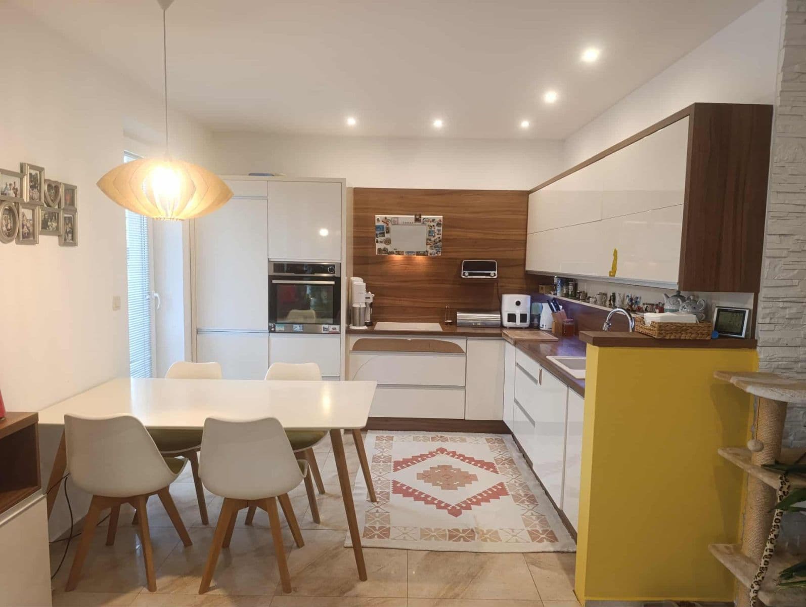 Prodej bytu 4+1 99 m², Tymiánová, Vrakuňa, Bratislavský kraj Prodej bytu 4+1 99 m², Tymiánová, Vrakuňa, Bratislavský kraj