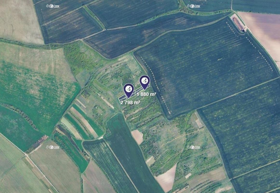 Prodej pozemku 4.678 m², Nosislav, Jihomoravský kraj Prodej pozemku 4.678 m², Nosislav, Jihomoravský kraj