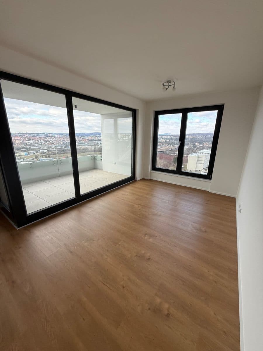 Pronájem bytu 2+kk 80 m², třída Generála Píky, Brno, Jihomoravský kraj Pronájem bytu 2+kk 80 m², třída Generála Píky, Brno, Jihomoravský kraj