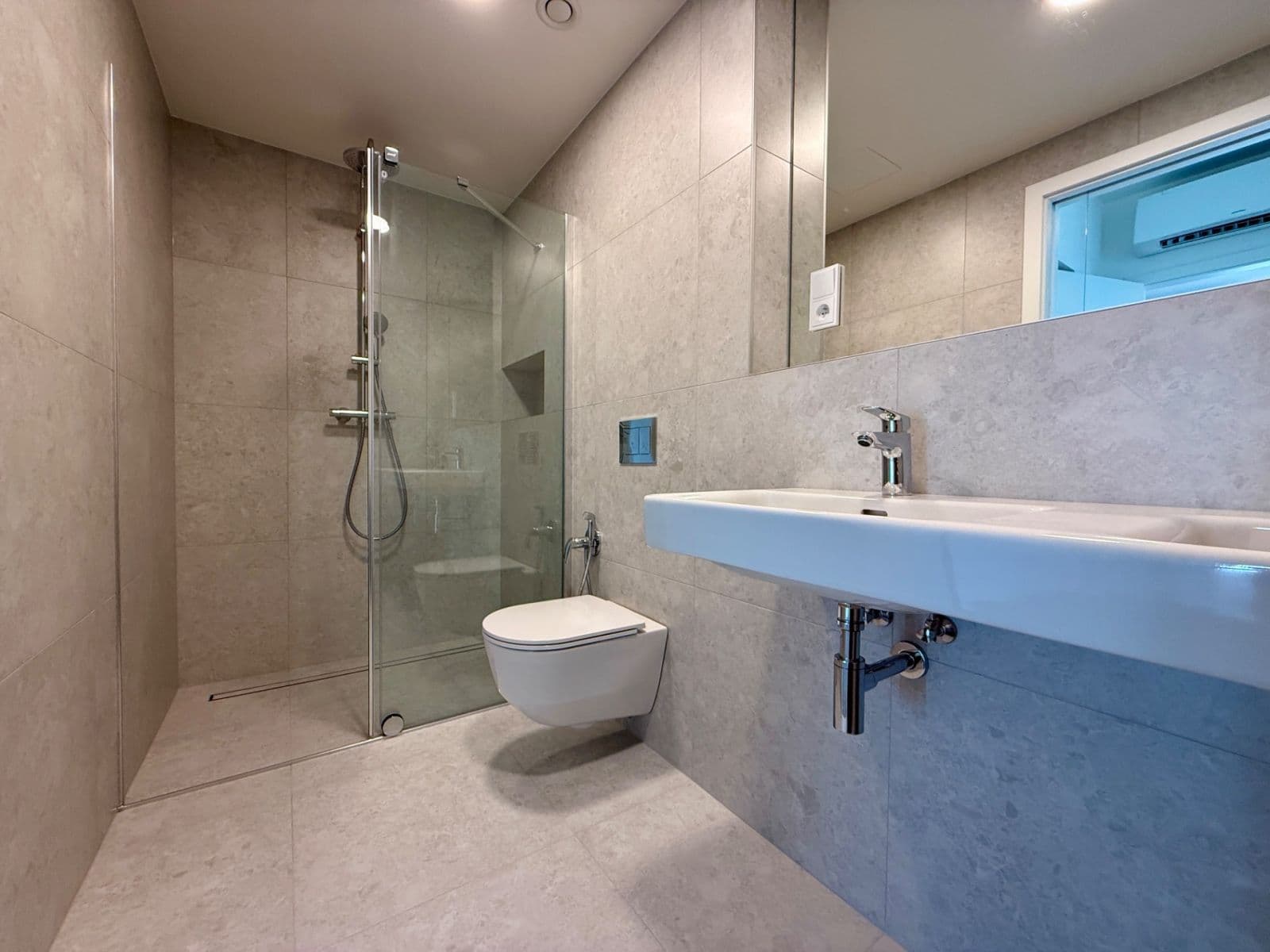 Prodej bytu 4+kk 136 m², Československého exilu, Praha, Praha Prodej bytu 4+kk 136 m², Československého exilu, Praha, Praha