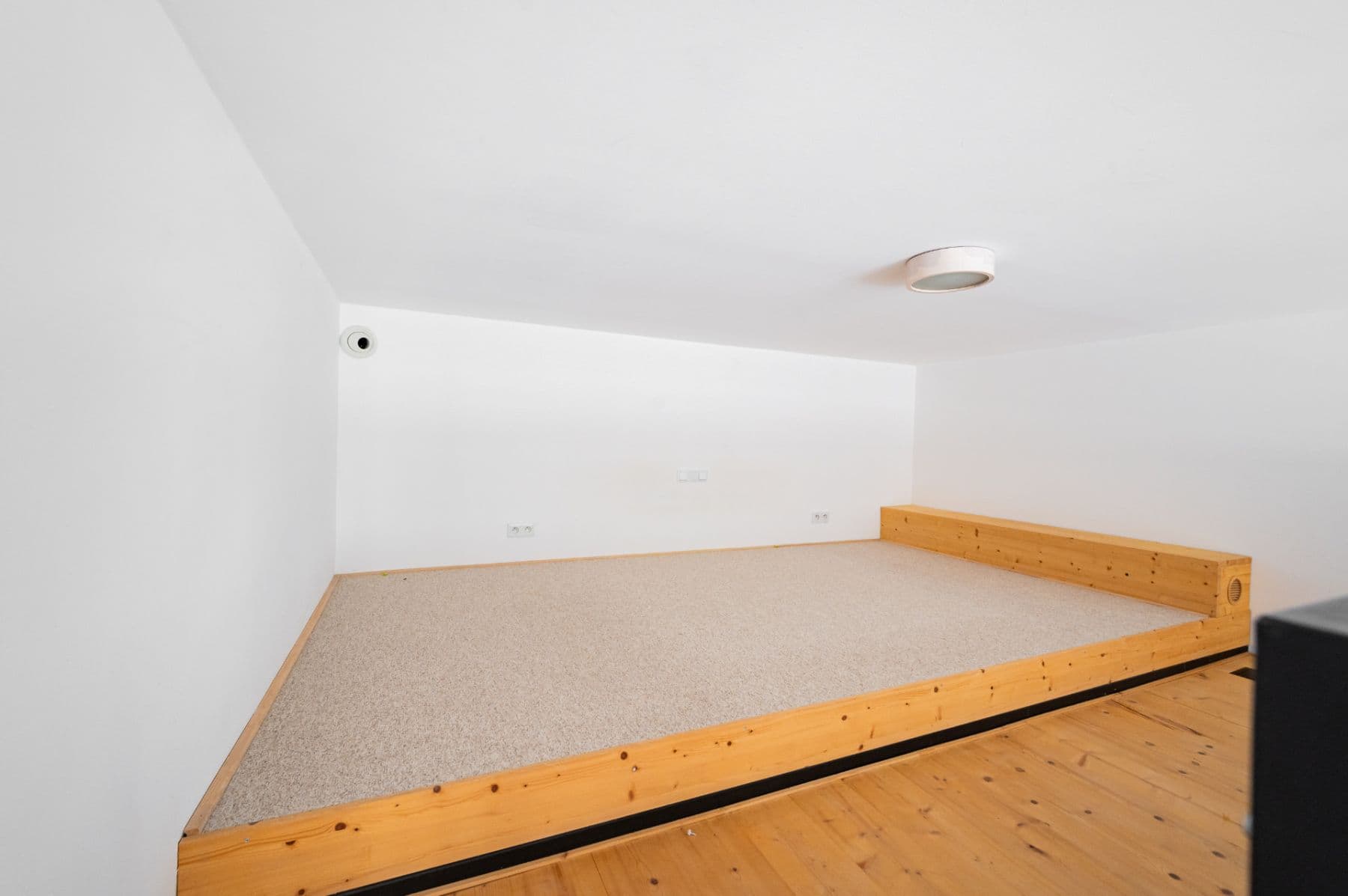 Pronájem bytu 1+kk 45 m², Ambrožova, Praha, Praha Pronájem bytu 1+kk 45 m², Ambrožova, Praha, Praha