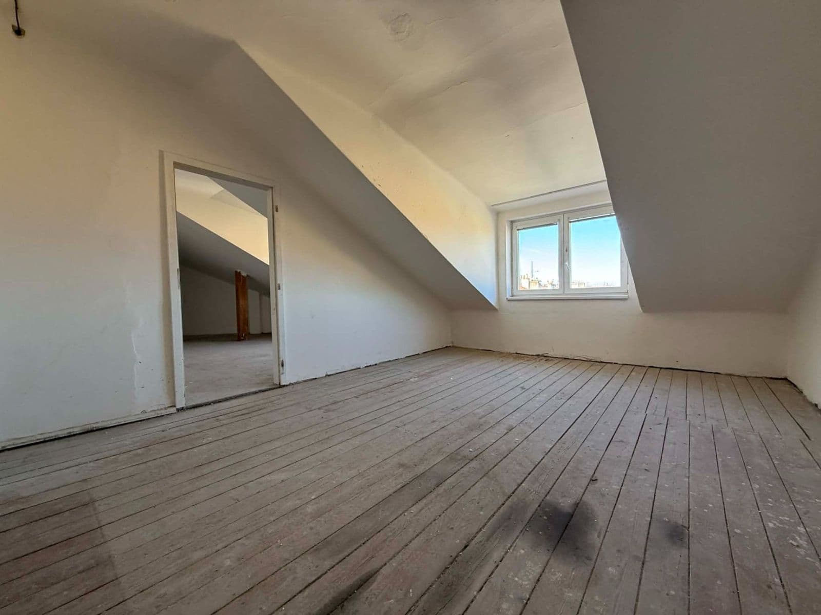 Prodej bytu 2+kk 67 m², Jeseniova, Praha, Praha Prodej bytu 2+kk 67 m², Jeseniova, Praha, Praha