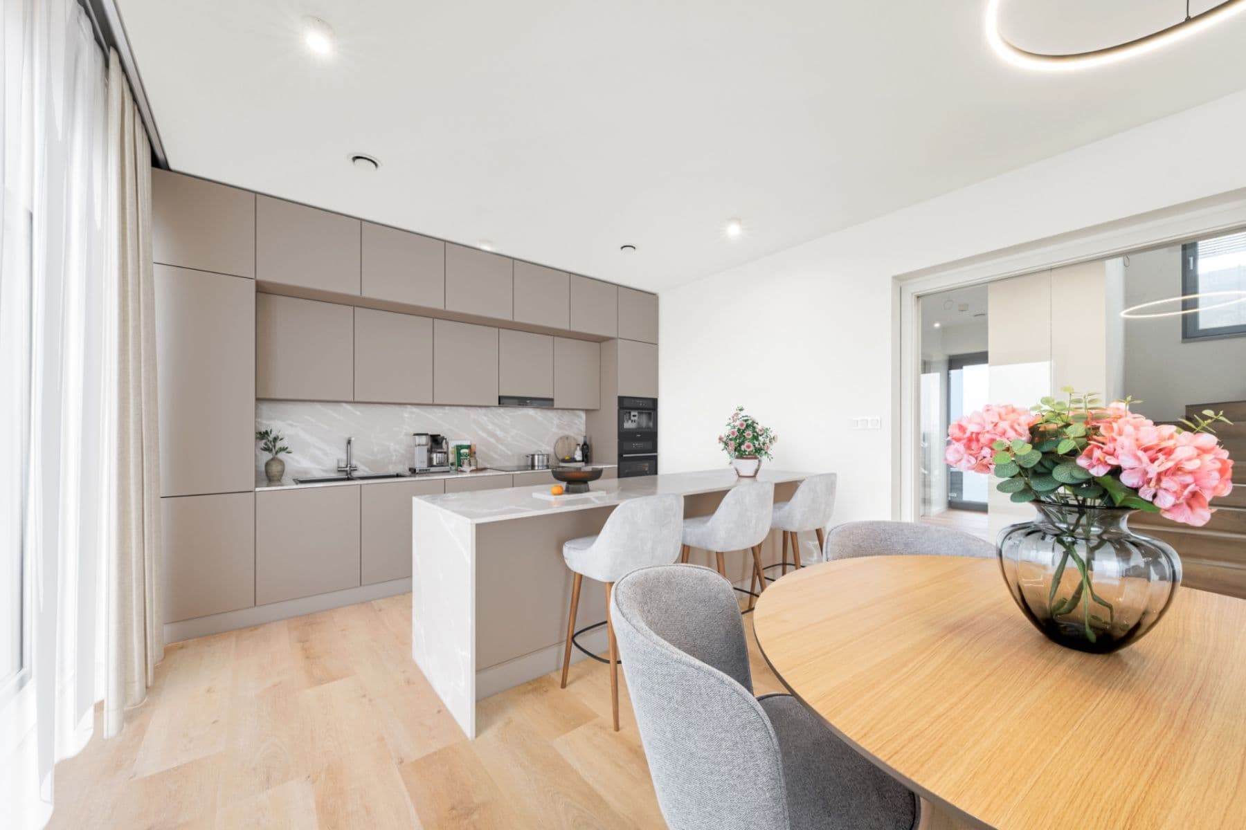 Prodej domu 170 m², pozemek 500 m², Zdeňka Hermana, Libušín, Středočeský kraj Prodej domu 170 m², pozemek 500 m², Zdeňka Hermana, Libušín, Středočeský kraj