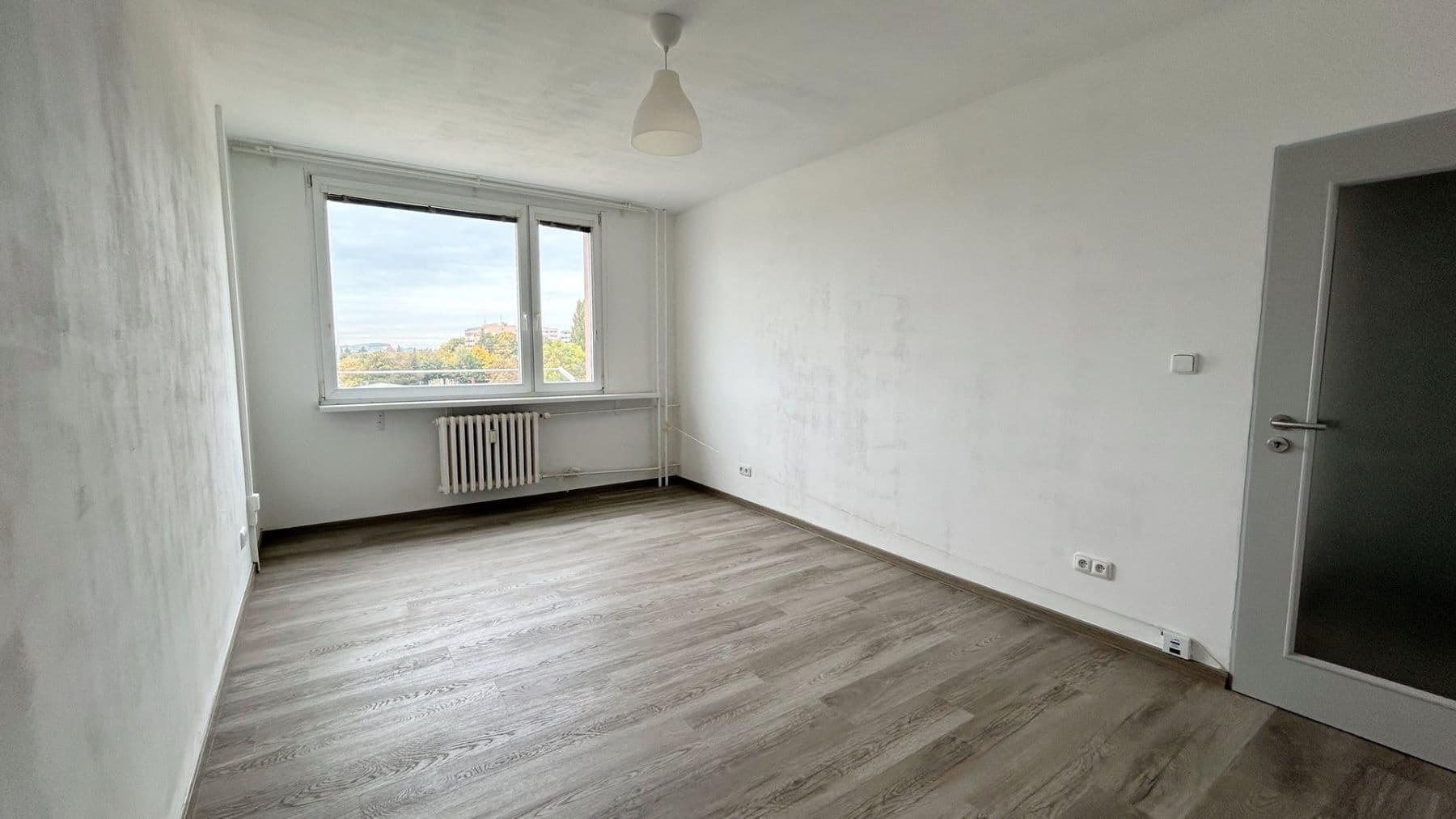 Pronájem bytu 2+kk 42 m², Rimavské Soboty, Kolín, Středočeský kraj Pronájem bytu 2+kk 42 m², Rimavské Soboty, Kolín, Středočeský kraj