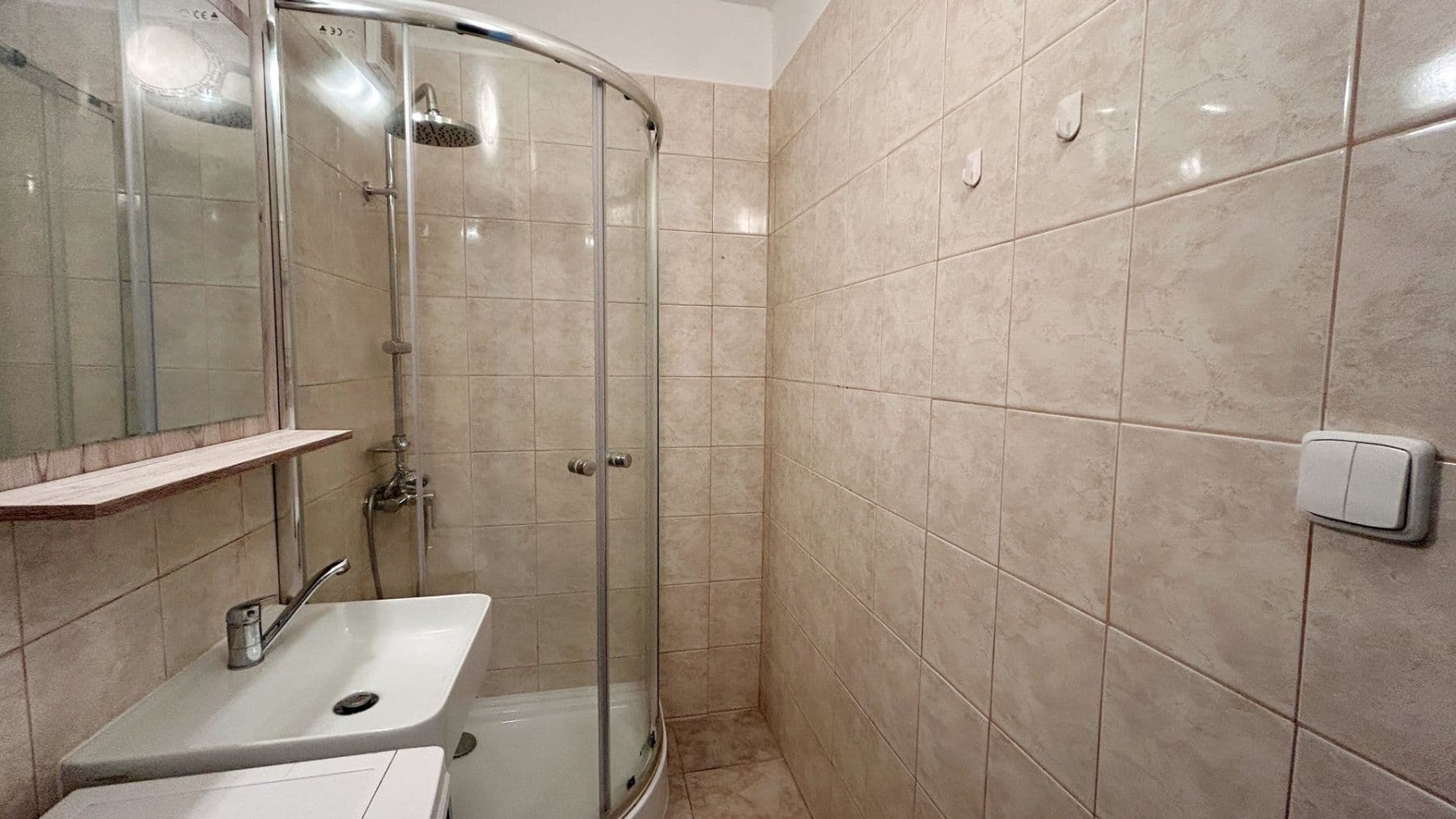 Pronájem bytu 2+kk 42 m², Rimavské Soboty, Kolín, Středočeský kraj Pronájem bytu 2+kk 42 m², Rimavské Soboty, Kolín, Středočeský kraj