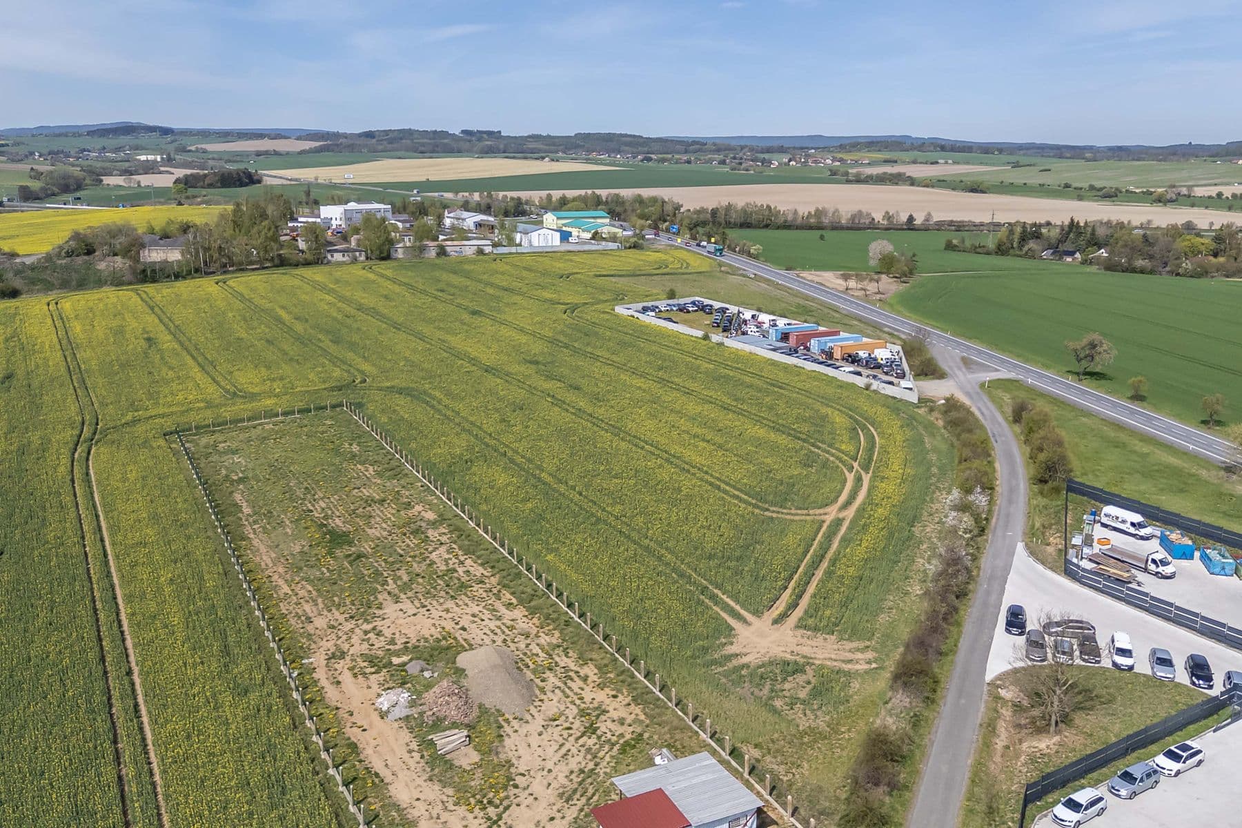 Prodej pozemku 6.839 m², Drásov, Jihomoravský kraj Prodej pozemku 6.839 m², Drásov, Jihomoravský kraj