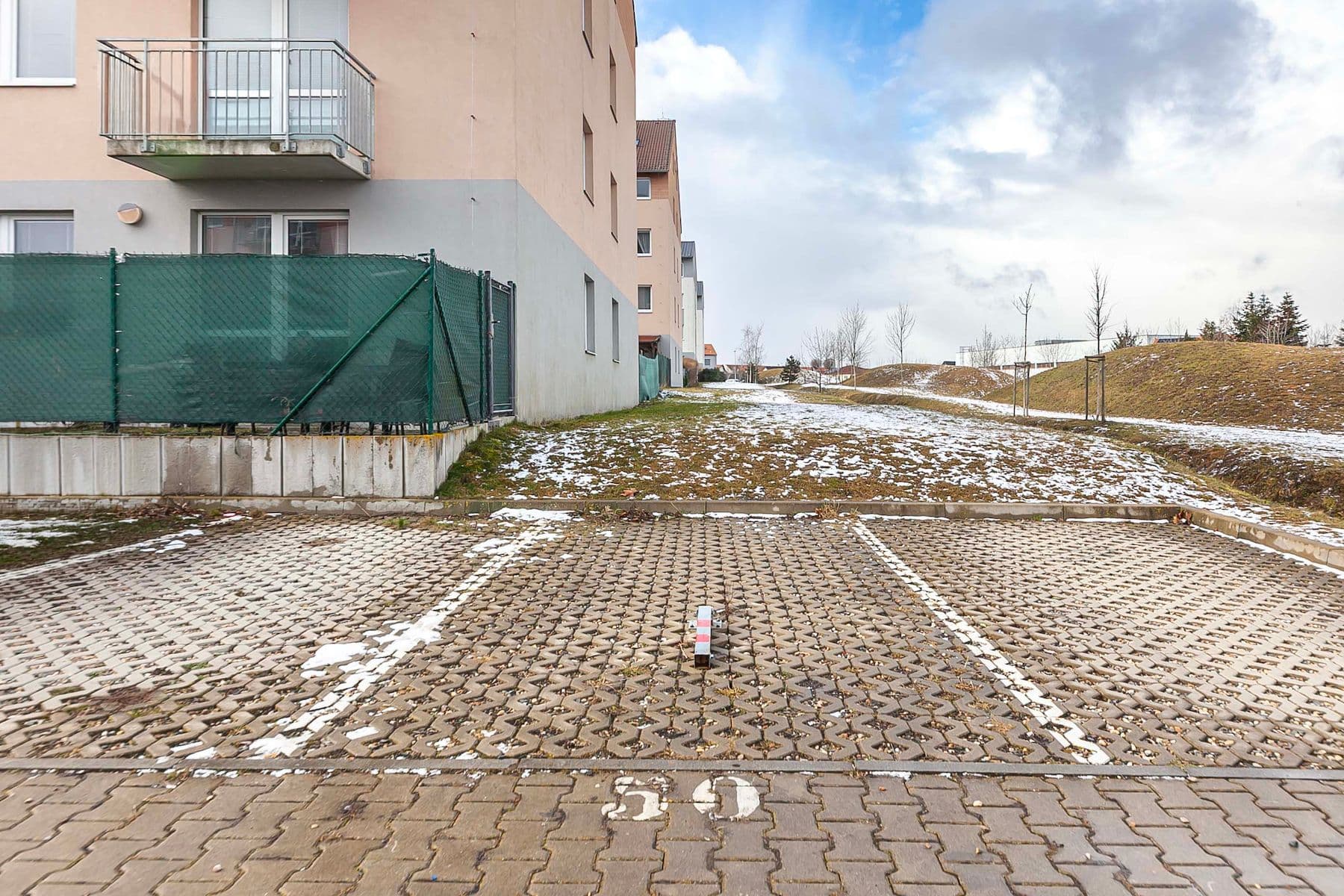 Prodej bytu 2+kk 82 m², Ecksteinova, Chýně, Středočeský kraj Prodej bytu 2+kk 82 m², Ecksteinova, Chýně, Středočeský kraj