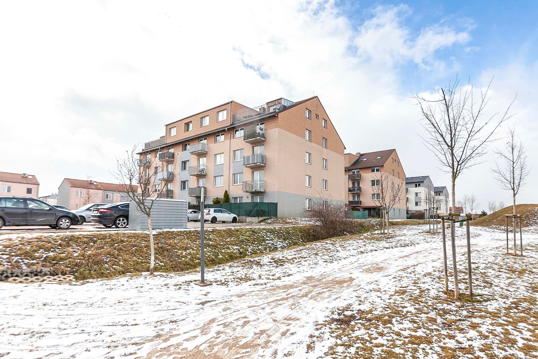 Prodej bytu 2+kk 82 m², Ecksteinova, Chýně, Středočeský kraj Prodej bytu 2+kk 82 m², Ecksteinova, Chýně, Středočeský kraj