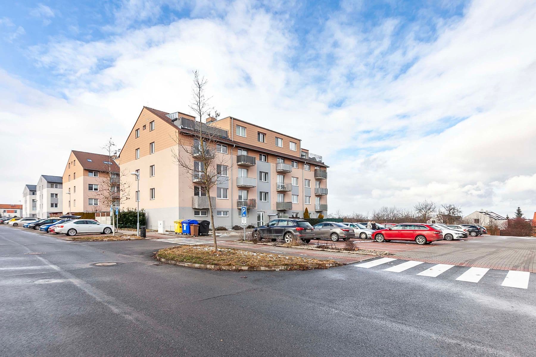 Prodej bytu 2+kk 82 m², Ecksteinova, Chýně, Středočeský kraj Prodej bytu 2+kk 82 m², Ecksteinova, Chýně, Středočeský kraj