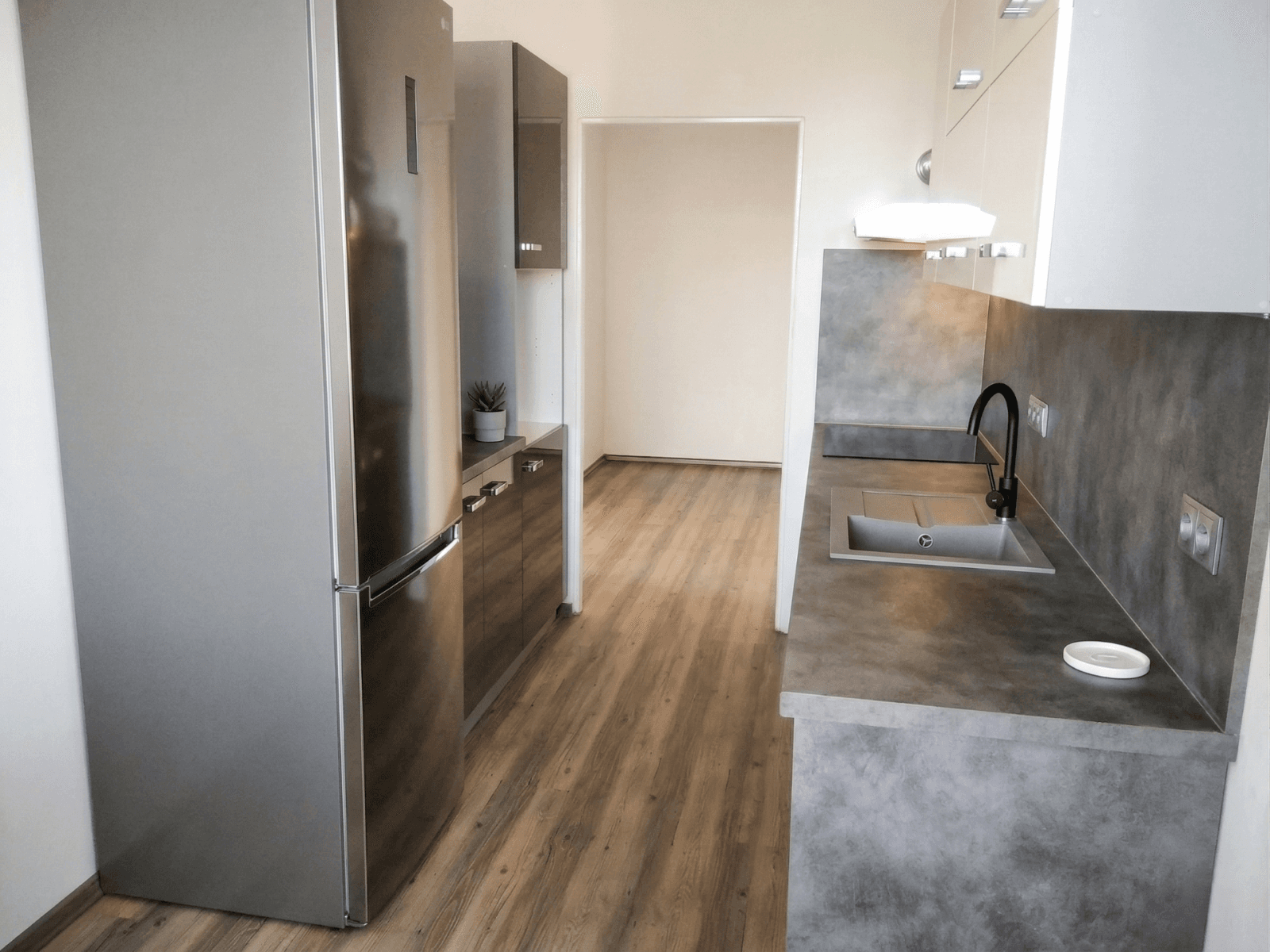 Pronájem bytu 3+1 85 m², Wassermannova, Praha, Praha Pronájem bytu 3+1 85 m², Wassermannova, Praha, Praha