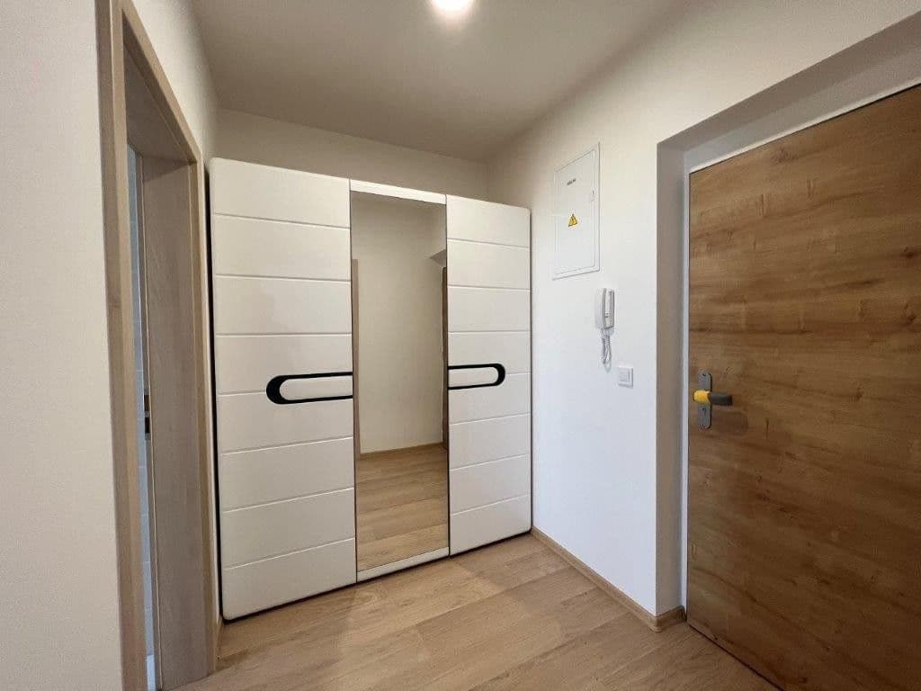 Pronájem bytu 1+kk 34 m², Janského, Olomouc, Olomoucký kraj Pronájem bytu 1+kk 34 m², Janského, Olomouc, Olomoucký kraj