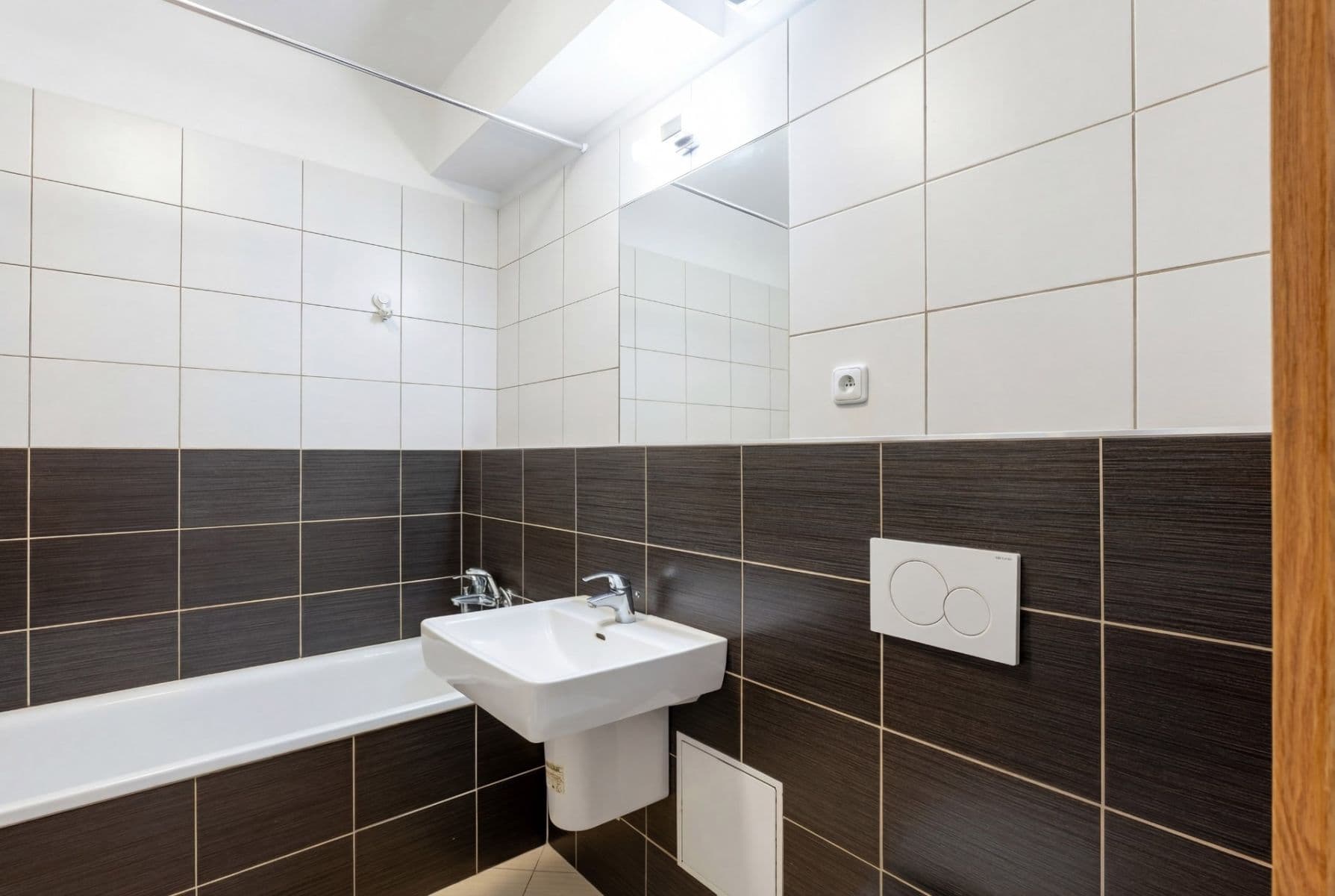 Prodej bytu 2+kk 59 m², Pod Harfou, Praha, Praha Prodej bytu 2+kk 59 m², Pod Harfou, Praha, Praha