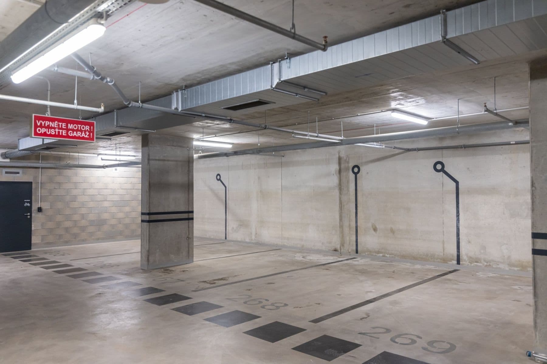 Pronájem bytu 1+kk 37 m², Fafkových, Praha, Praha Pronájem bytu 1+kk 37 m², Fafkových, Praha, Praha