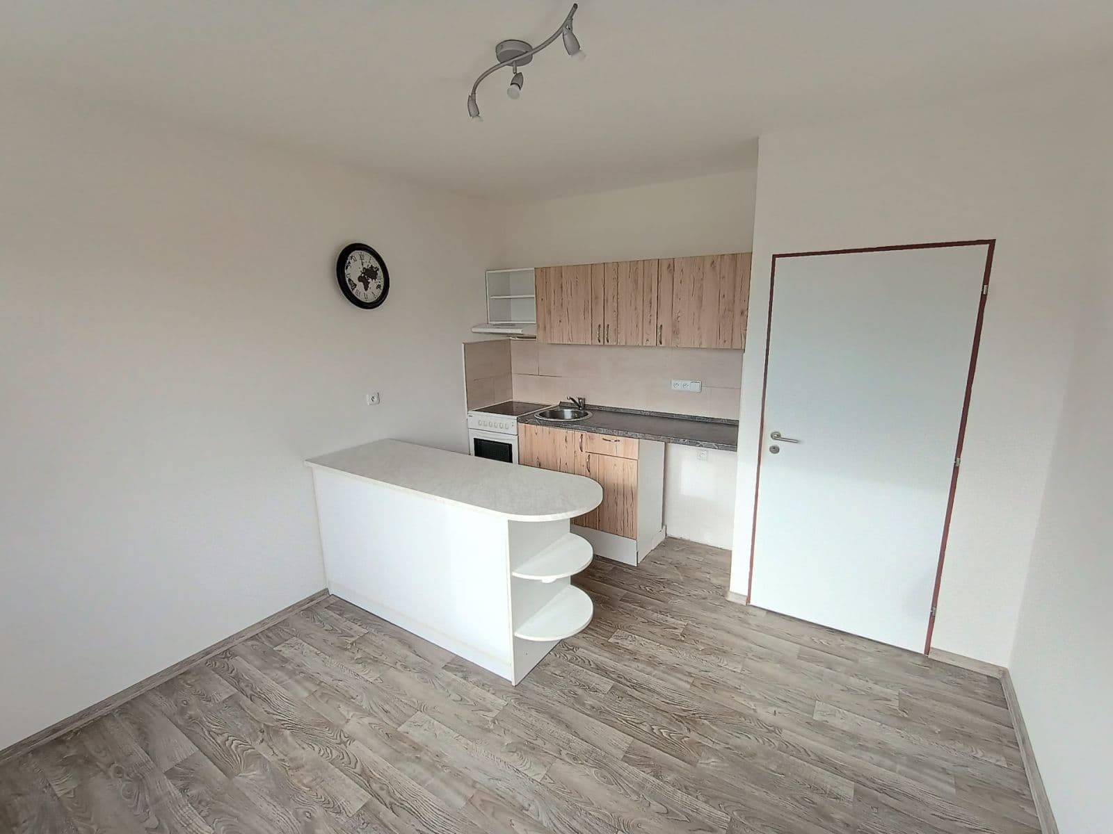 Prodej bytu 1+1 35 m², Terezínská, Bohušovice nad Ohří, Ústecký kraj Prodej bytu 1+1 35 m², Terezínská, Bohušovice nad Ohří, Ústecký kraj