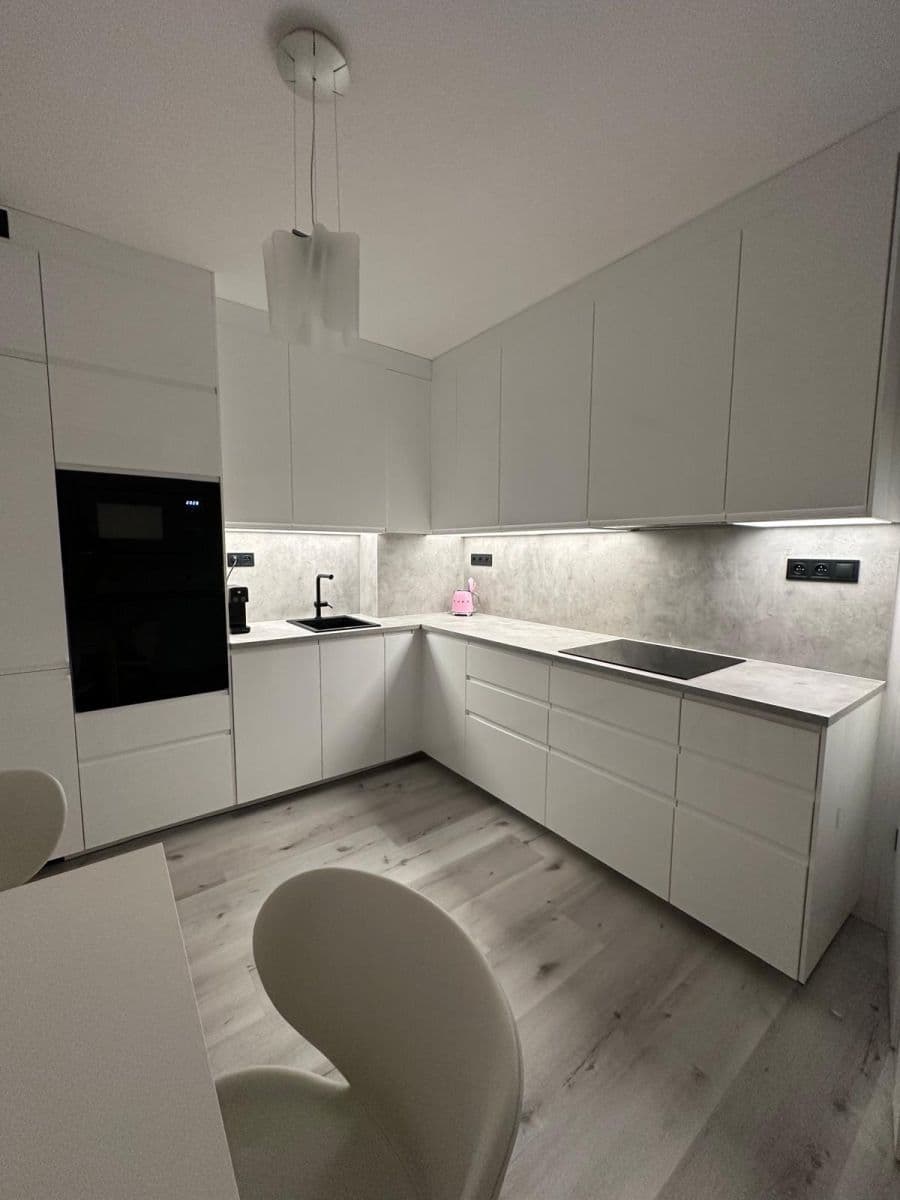 Pronájem bytu 2+1 49 m², Křižíkova, Praha, Praha Pronájem bytu 2+1 49 m², Křižíkova, Praha, Praha