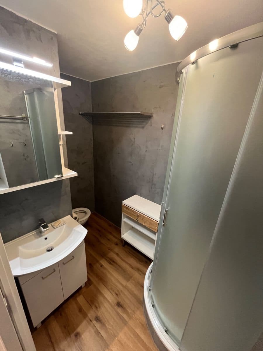 Pronájem bytu 2+kk 44 m², Plynární, Říčany, Středočeský kraj Pronájem bytu 2+kk 44 m², Plynární, Říčany, Středočeský kraj