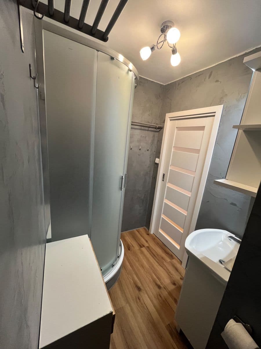 Pronájem bytu 2+kk 44 m², Plynární, Říčany, Středočeský kraj Pronájem bytu 2+kk 44 m², Plynární, Říčany, Středočeský kraj