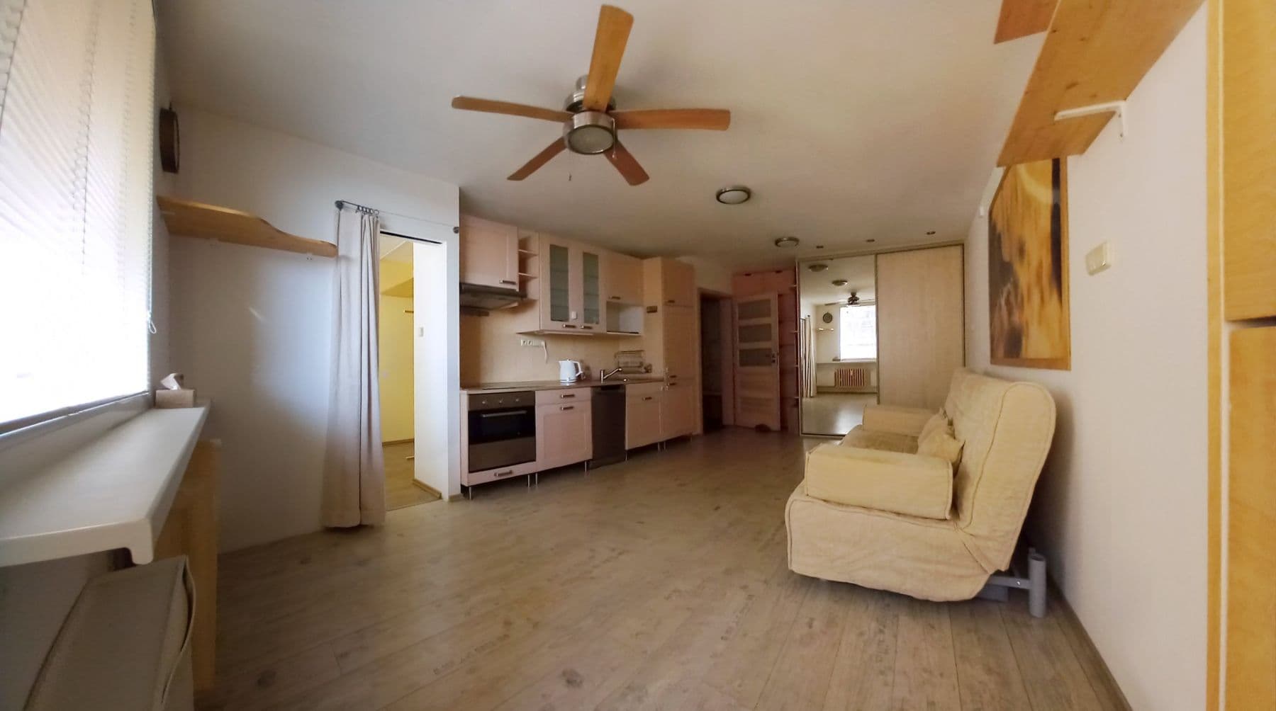 Pronájem bytu 2+kk 36 m², Tádžická, Praha, Praha Pronájem bytu 2+kk 36 m², Tádžická, Praha, Praha